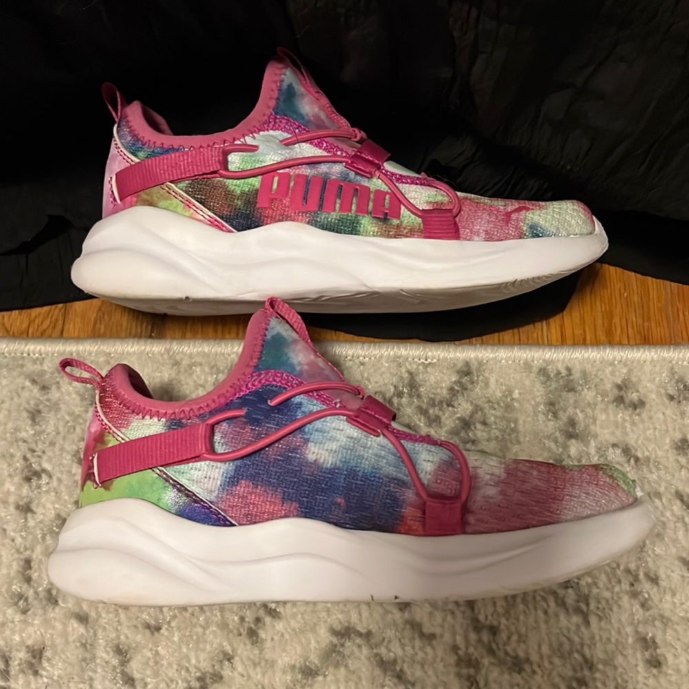 Youth slip on pink tie dye size 13 puma sneakers